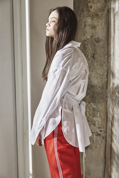 Side Strap Long Shirts White / Actress GooJaeYee