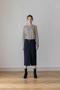 H Line Slit Wool Skirt Navy / Overseas Collect