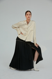 Skirt Stitch Long Pleats Black
