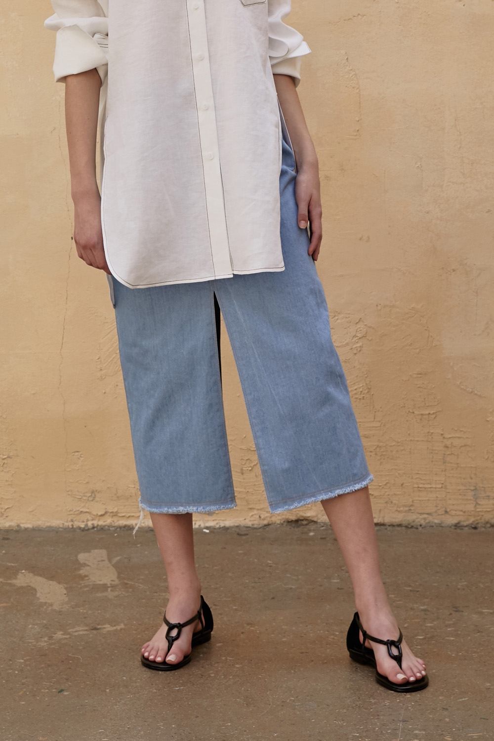 Skirt Denim Slit Blue - M size Last 1